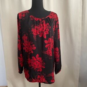 Red and Black Floral Long Sleeve Blouse// 2 Splits on the Side// Size Med